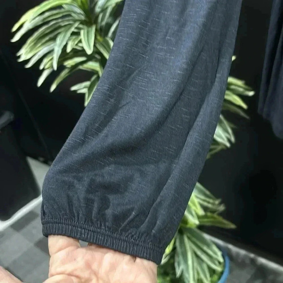 Emily Danielles Embroidered V-neck,peplum, crisscross V-back long sleeve top - Picture 4 of 12